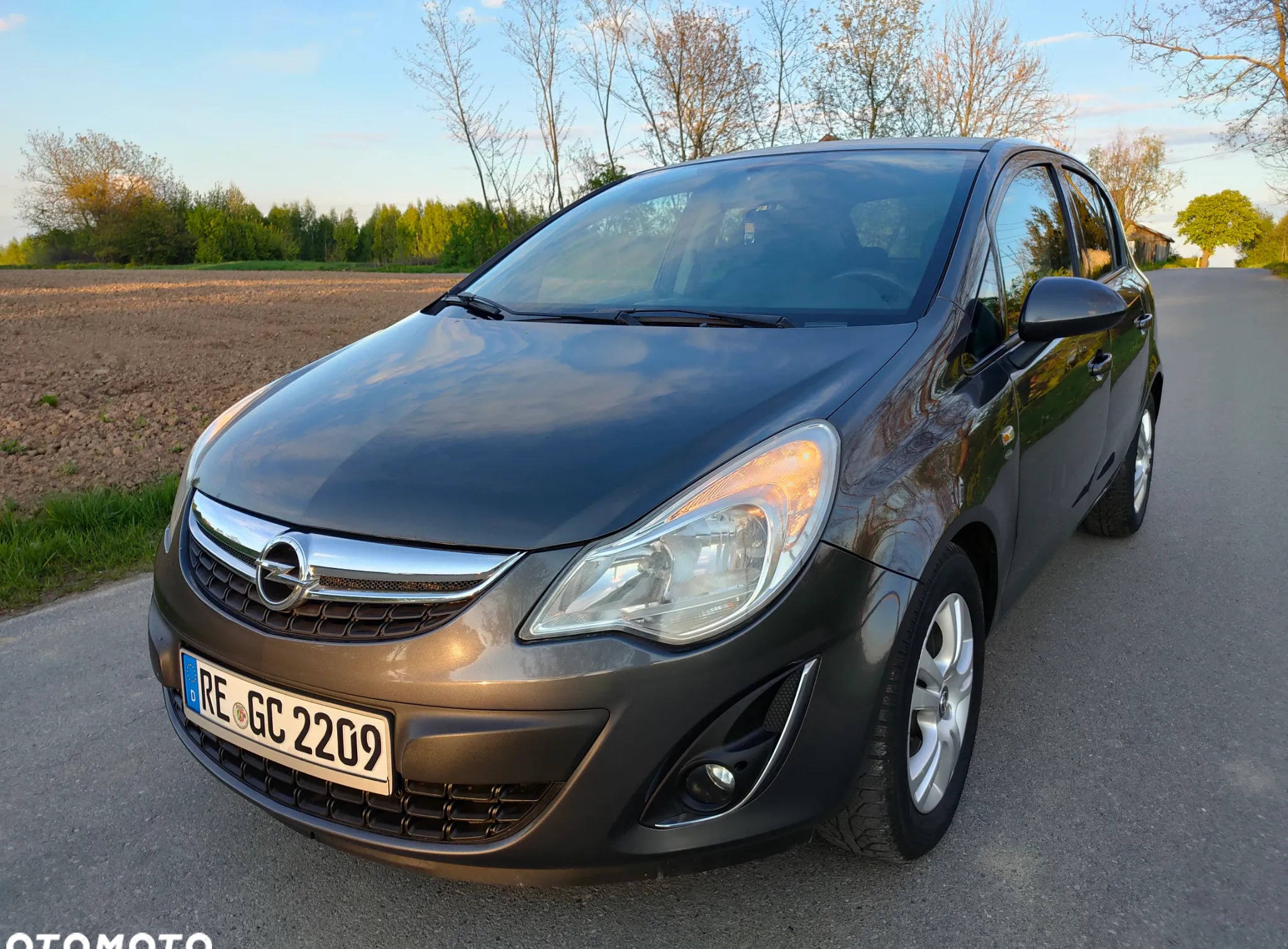 Opel Corsa cena 18400 przebieg: 153450, rok produkcji 2011 z Staszów małe 497